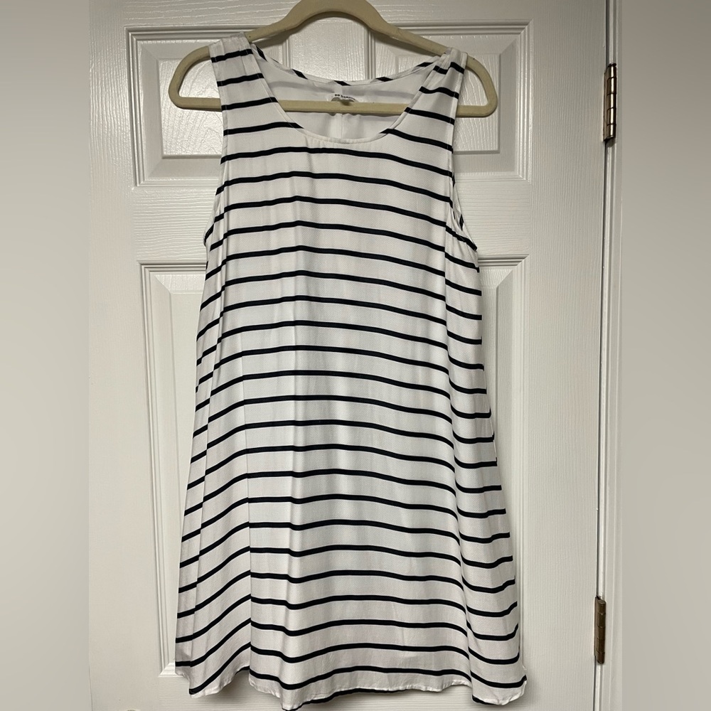 BB Dakota Shaye Dress Navy white/navy Striped Size M flirty, feminine, preppy - Picture 2 of 7